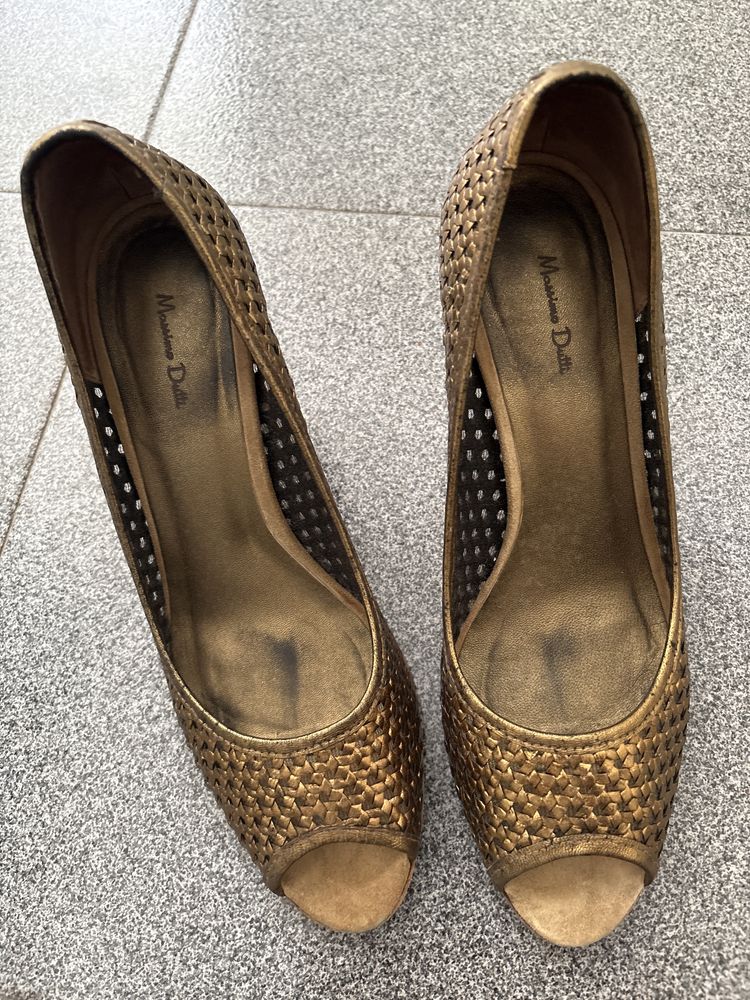 Sapato Alto dourado, Massimo Dutti