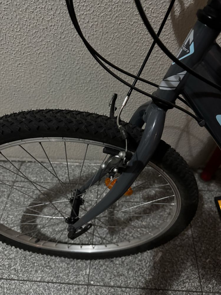 Vendo bicicleta nova