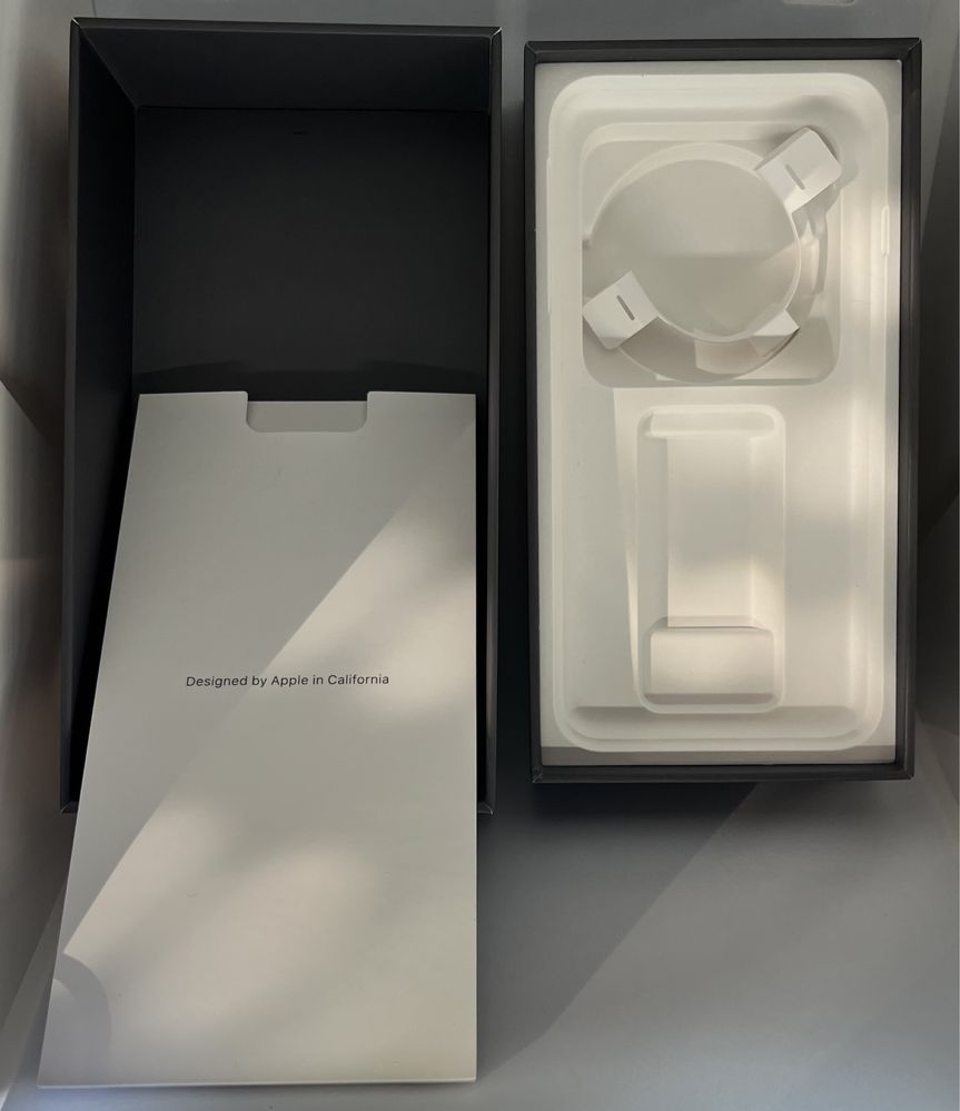 Apple iPhone 8 Plus box
