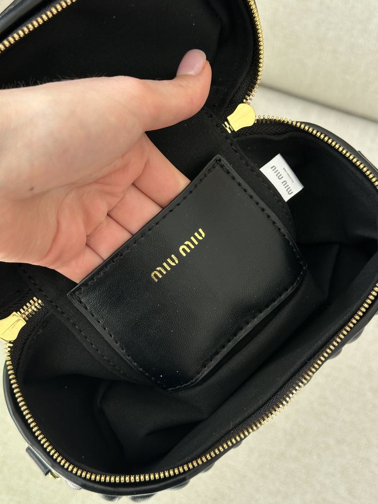 Torebka Miu Miu matelasse vanity black