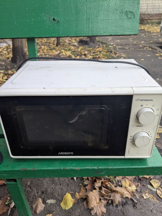 Микроволновка, мікрохвильова піч