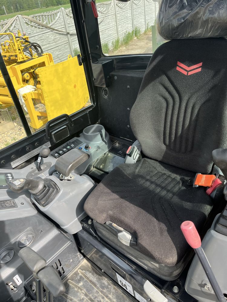 YANMAR VIO 38-6  powertilt klima