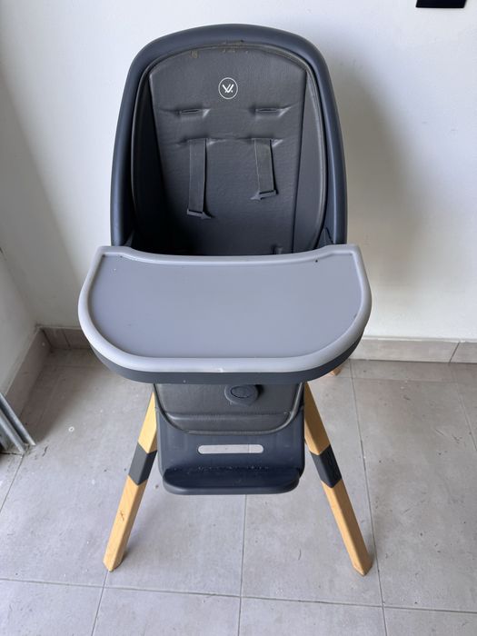 Krzeselko do karmienia Muuvo obrotowe