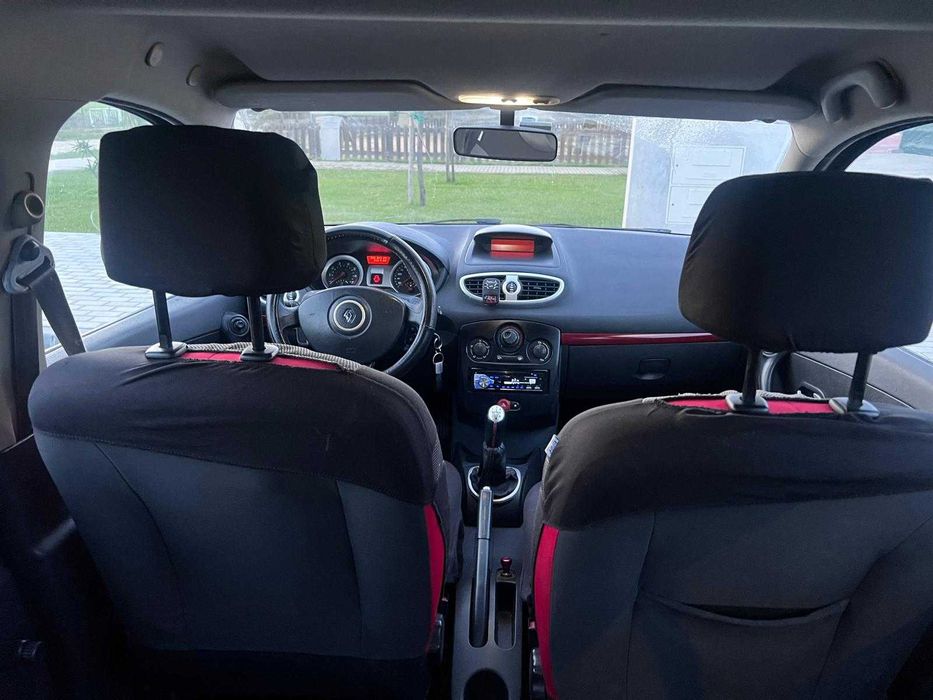 Renault Clio III RipCurl 1.2 16V 75cv (para desocupar)