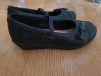 Buty na koturnie r. 32