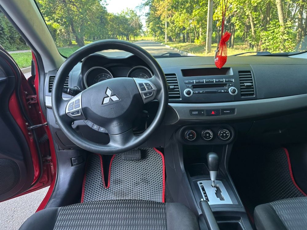 Mitsubishi Lanser 10 2.0 akpp