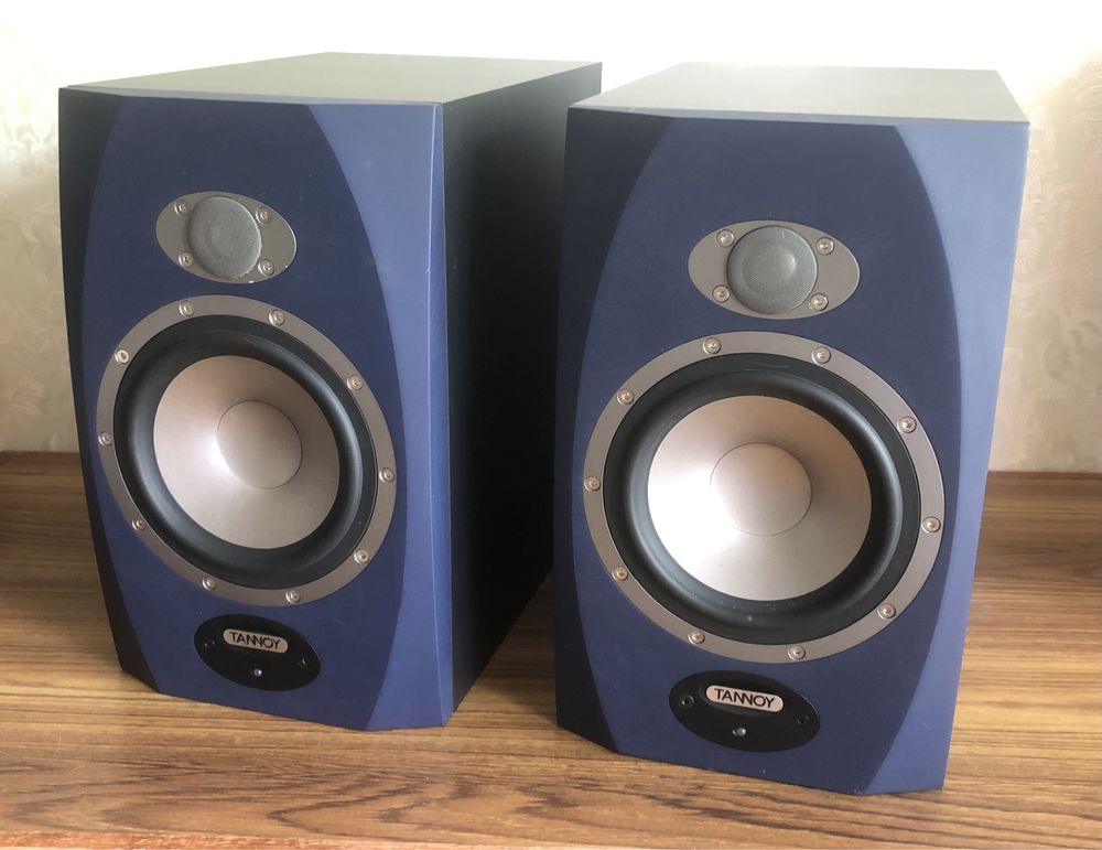 Продам/обменяю активные студийные мониторы Tannoy Reveal 6D, НЧ 6,5’’.