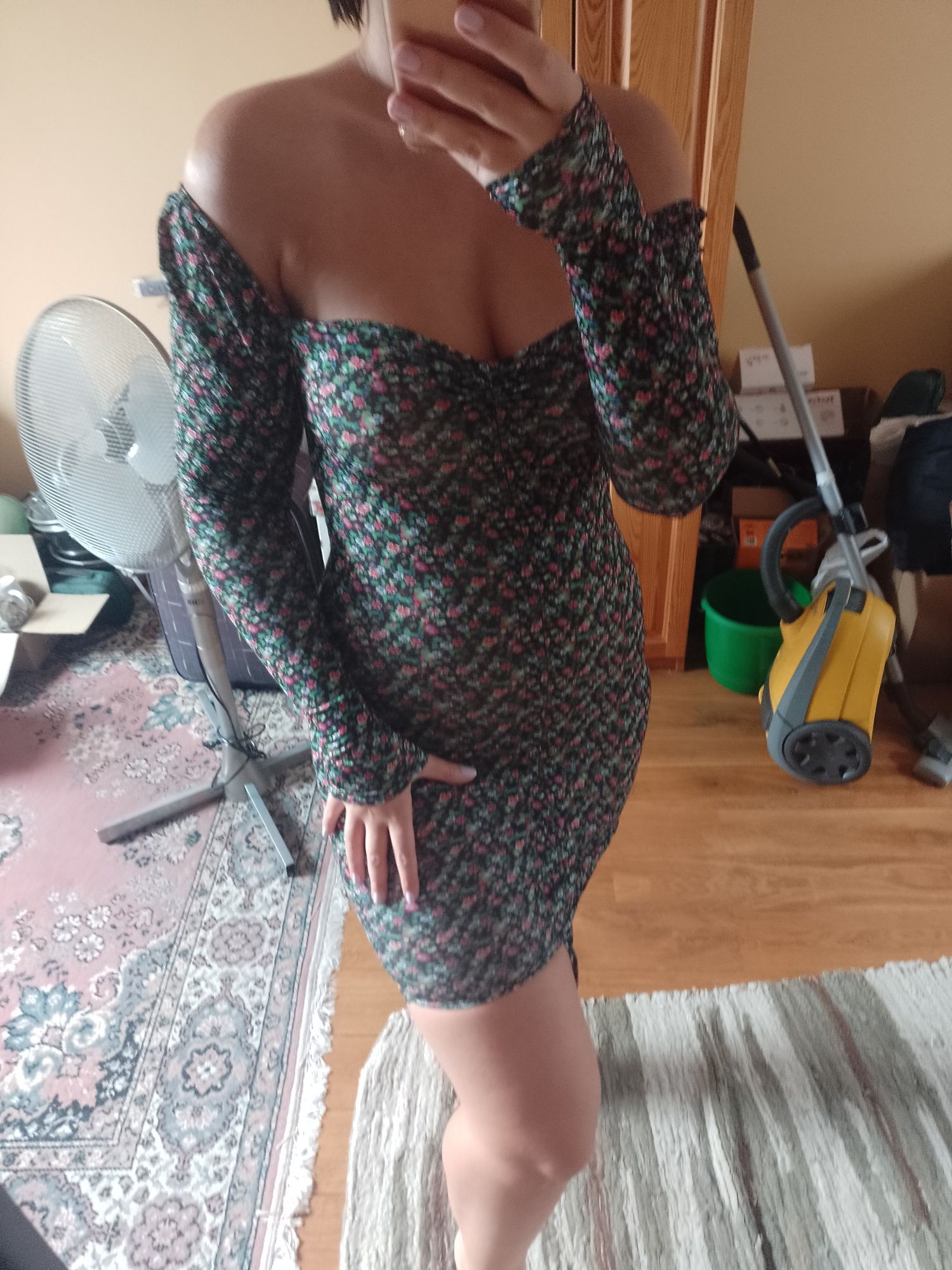 Sukienka PrettyLittleThing