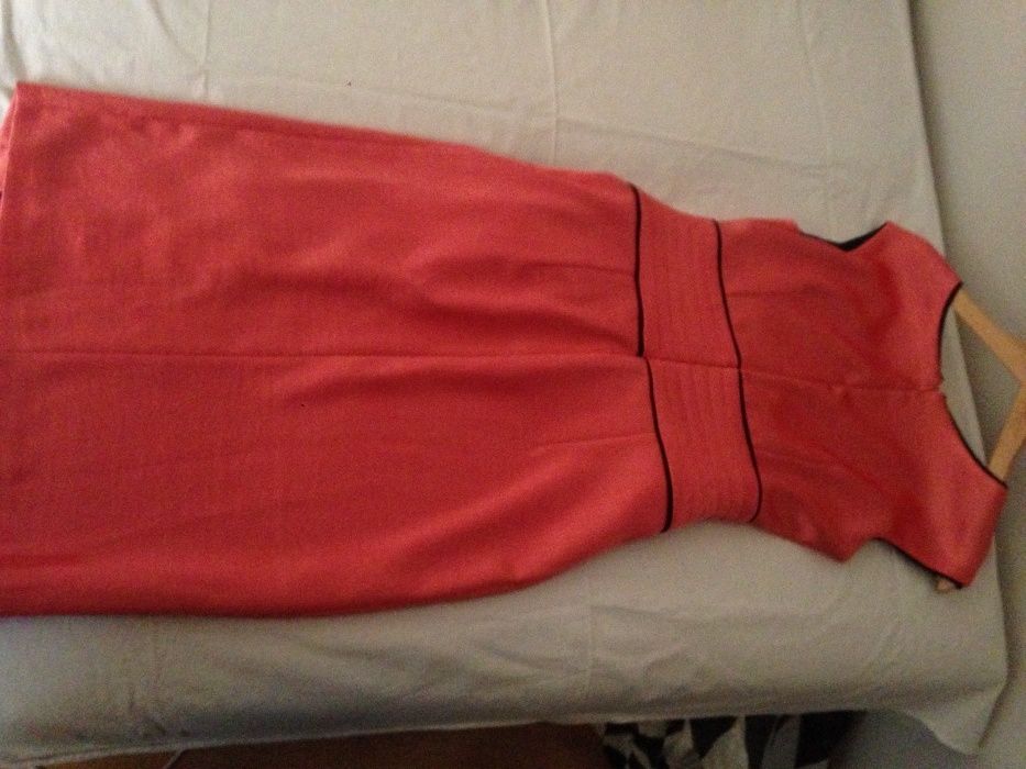 sukienka prosta elegancka
