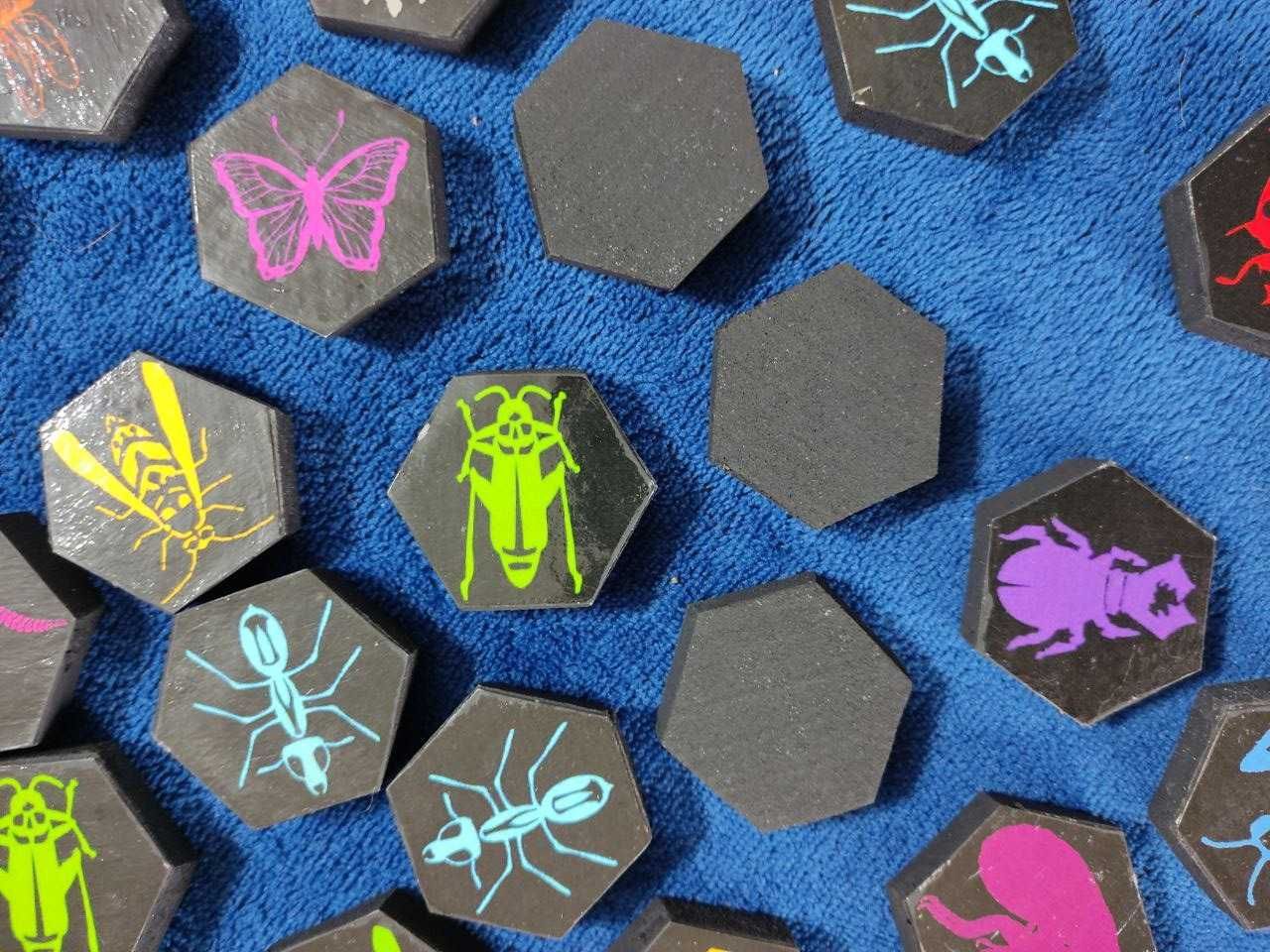 Для школьников и взрослых igра Hive и 15 дополнений