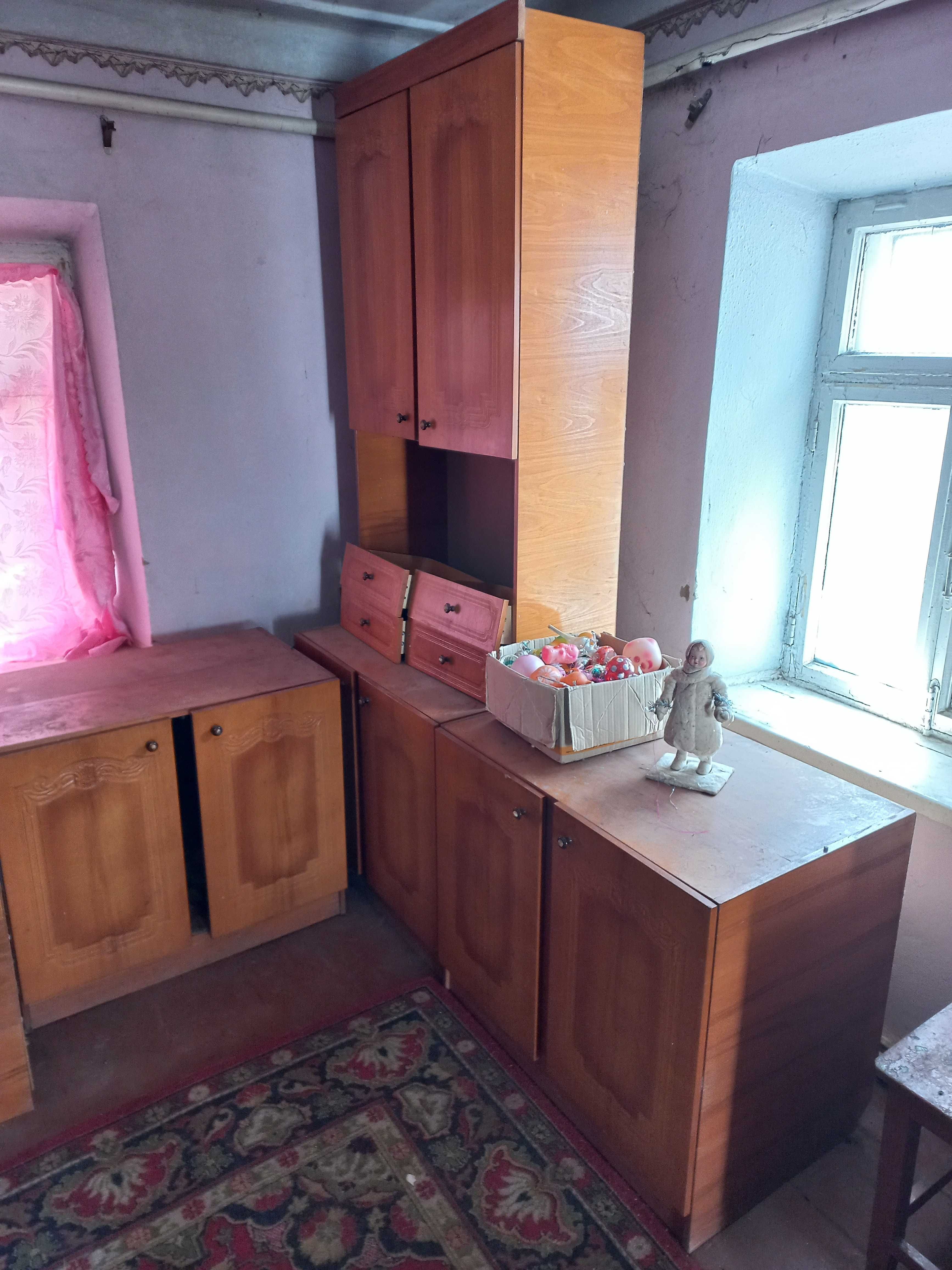 Меблі, стенка в гарному стані