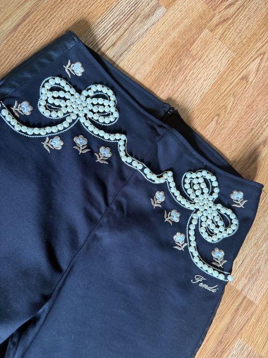 Продам женские брюки.