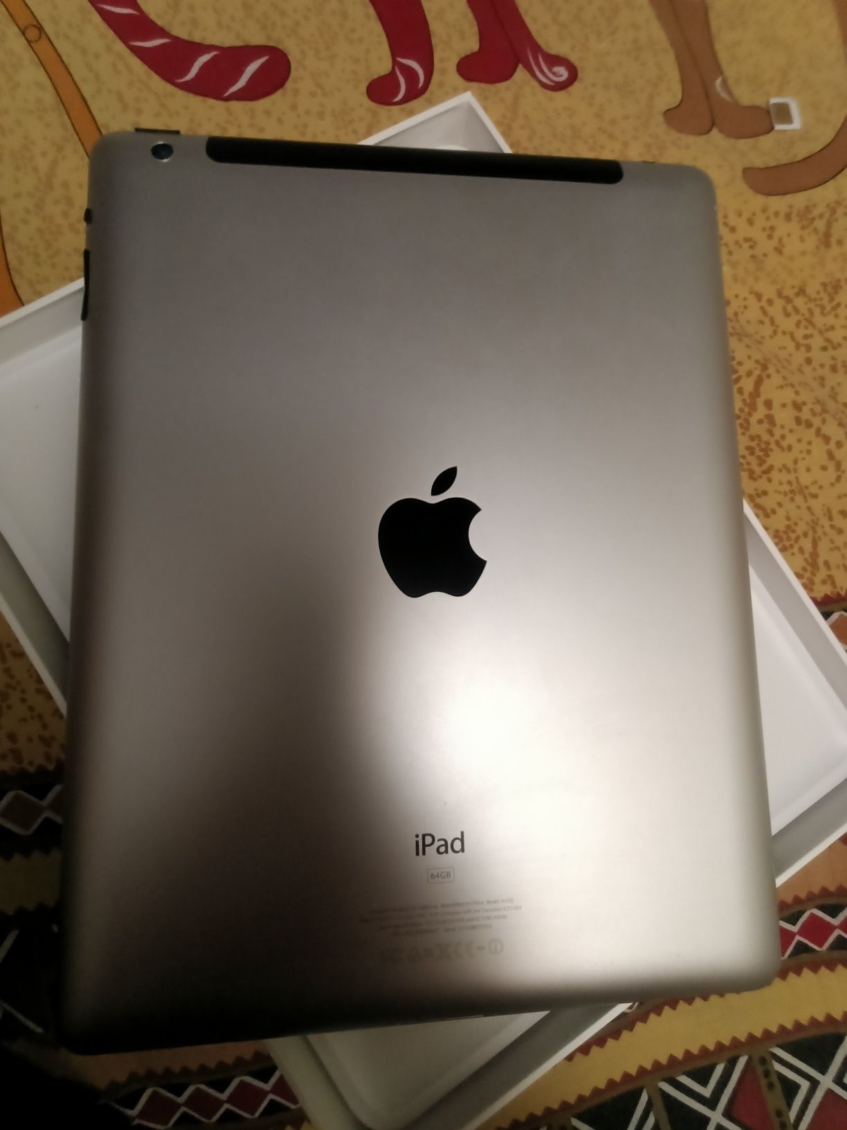 Планшет Apple New iPad (iPad 3) Wi-Fi + GSM модуль 64GB