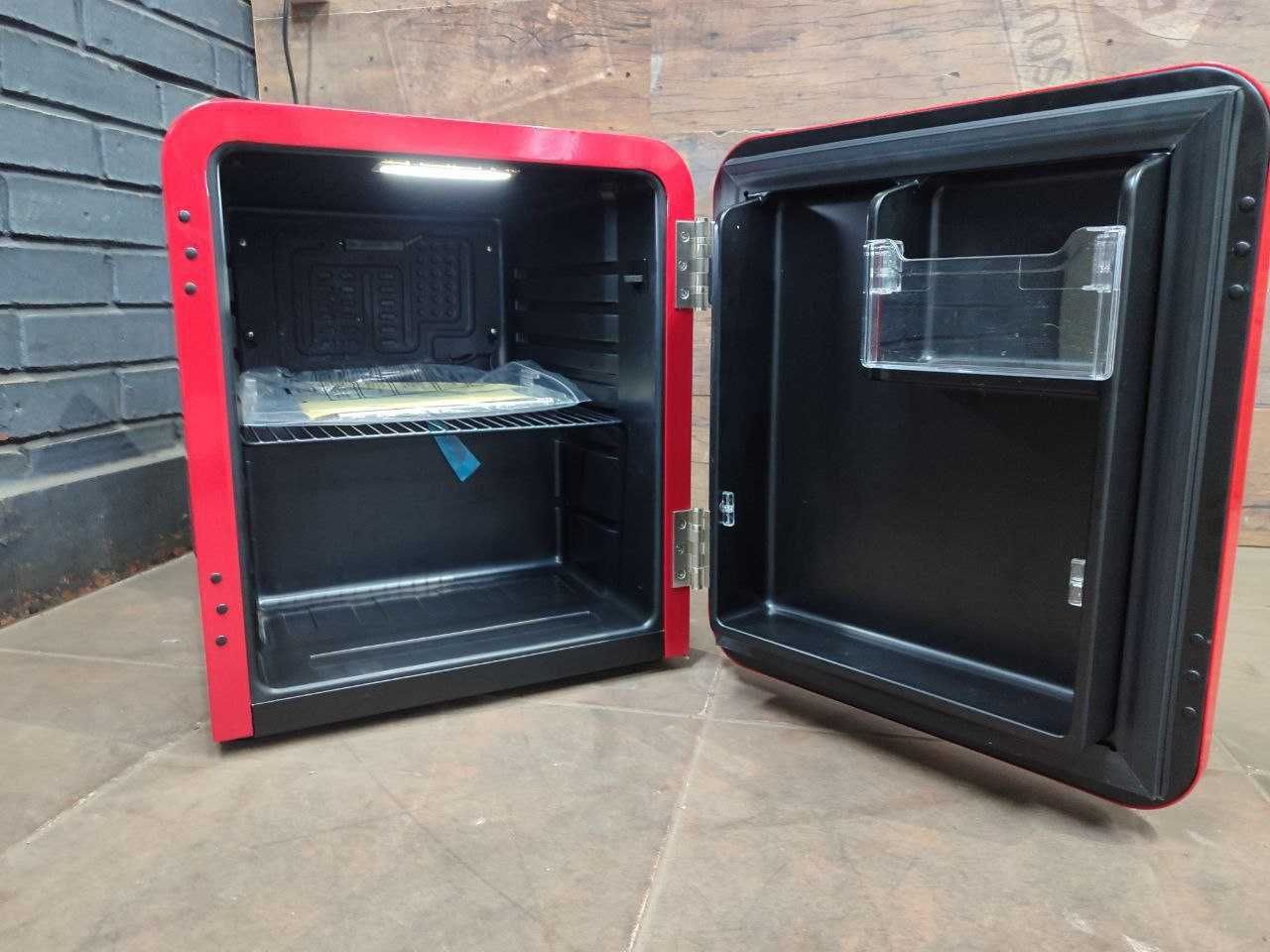 Exqusit RKB05-14A Стильний міні-холодильник, компактний,працює на 100%