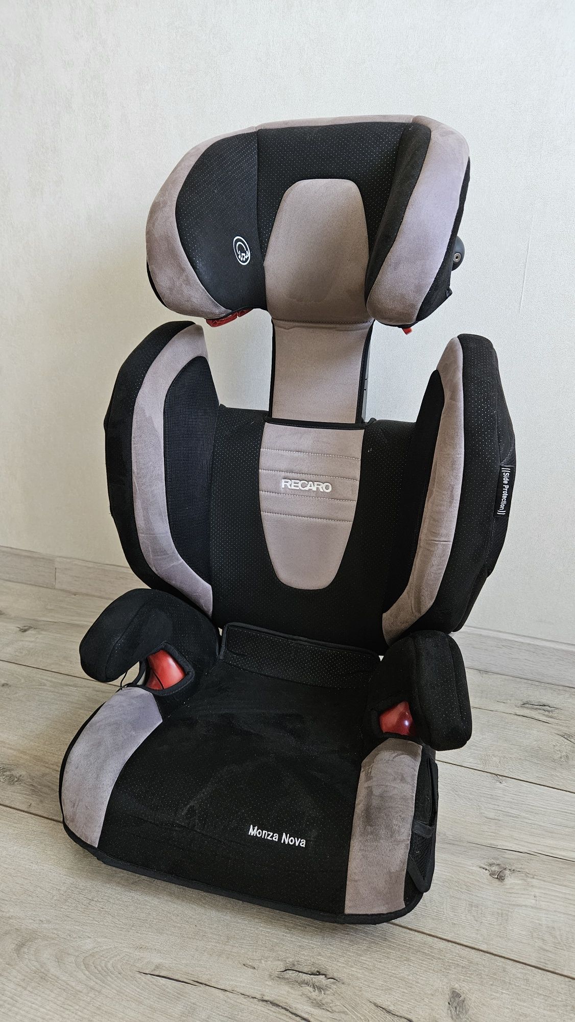 Автокресло RECARO Monza Nova 2