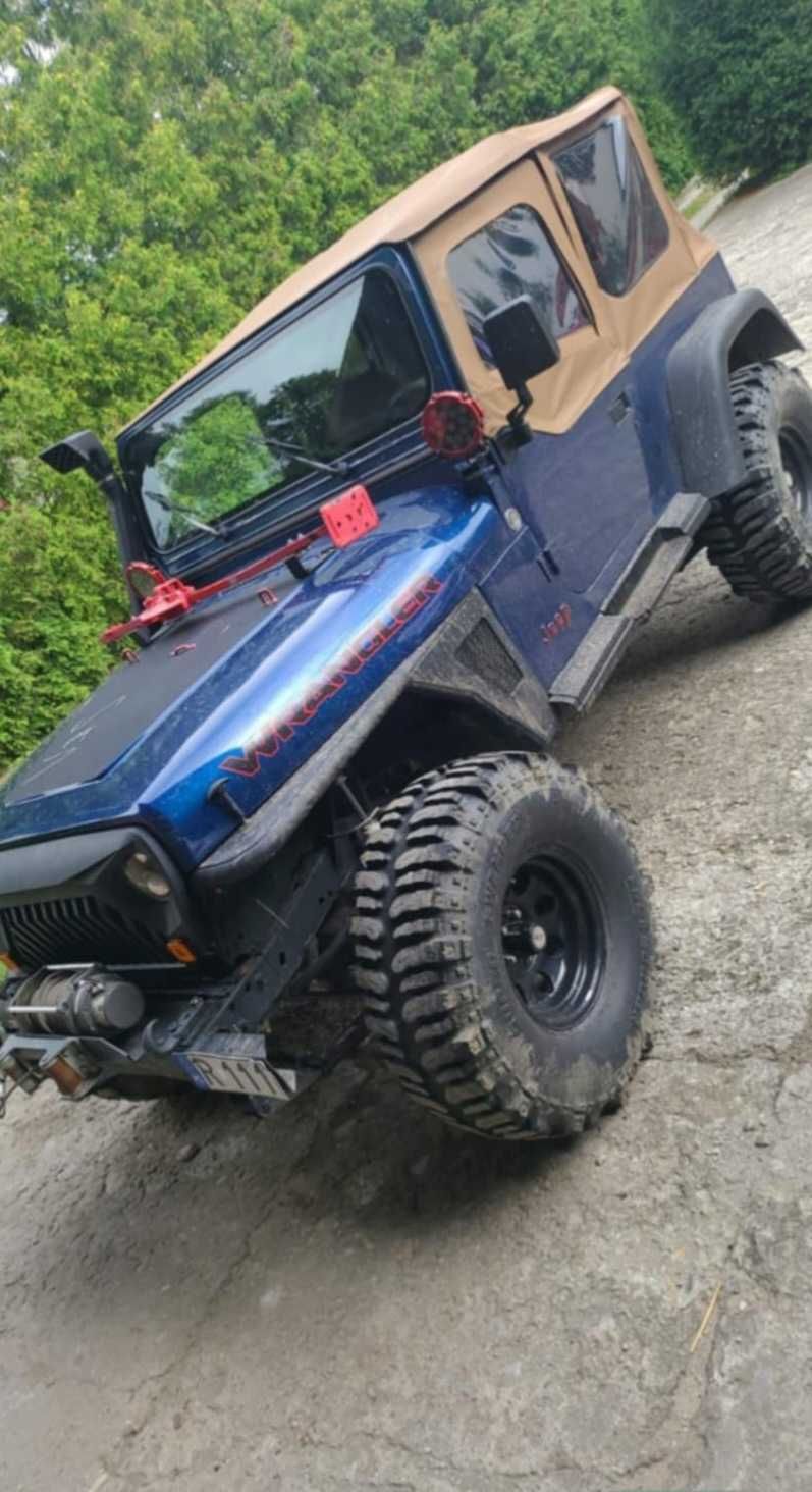Jeep Wrangler 4,0 R6 184KM 4x4 MANUAL