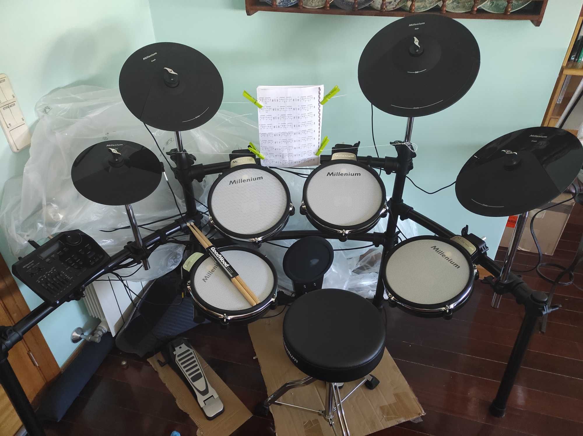 Bateria eletrónica Milenium MPS 750