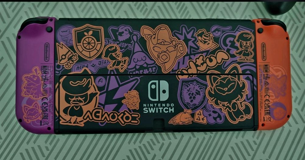 Nintendo Switch OLED Edição Pokémon + Comando Anima