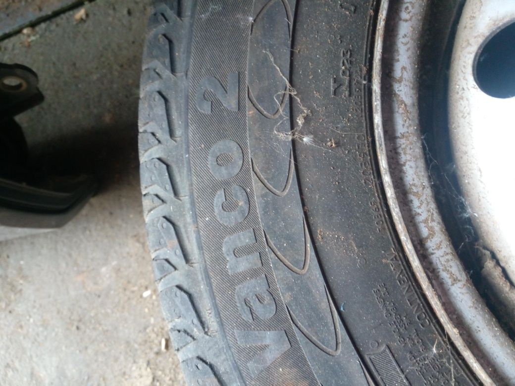 Koła 215/70 R15 C Continental Vanco 2
