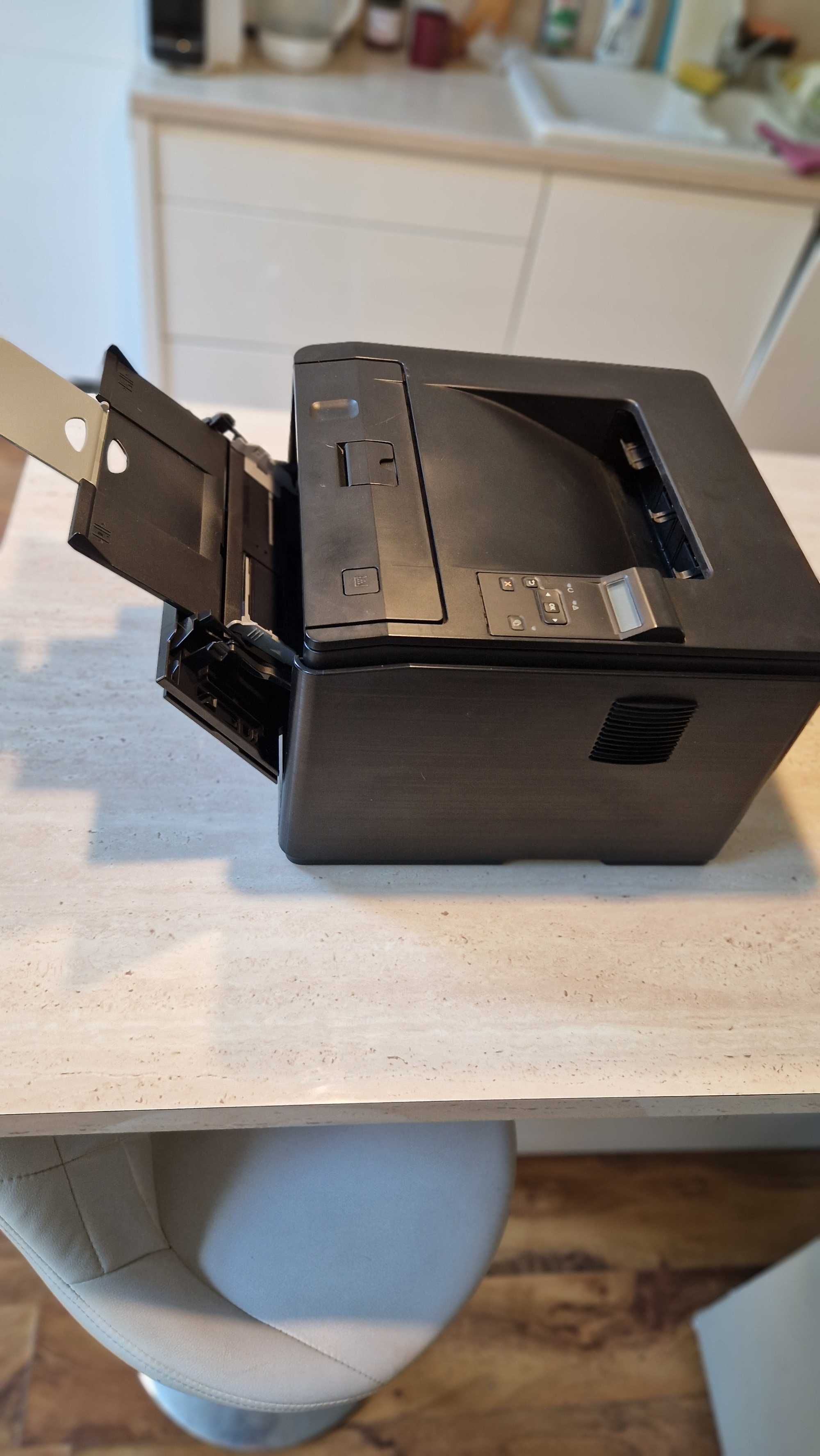 Drukarka laserowa HP LaserJet 400 M401dne