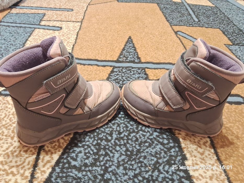 Зимові чобітки для дівчинки