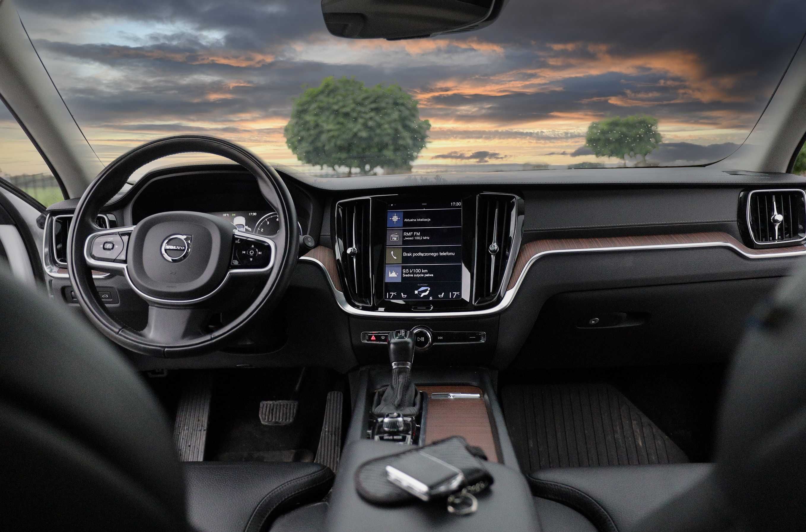 VOLVO V60 Cross Country T5 2020