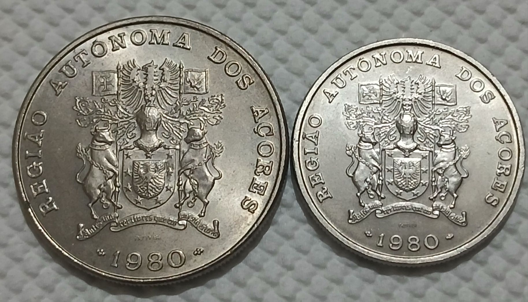 100 escudos e 25 escudos região Autónoma da Madeira e Açores,
Série 10