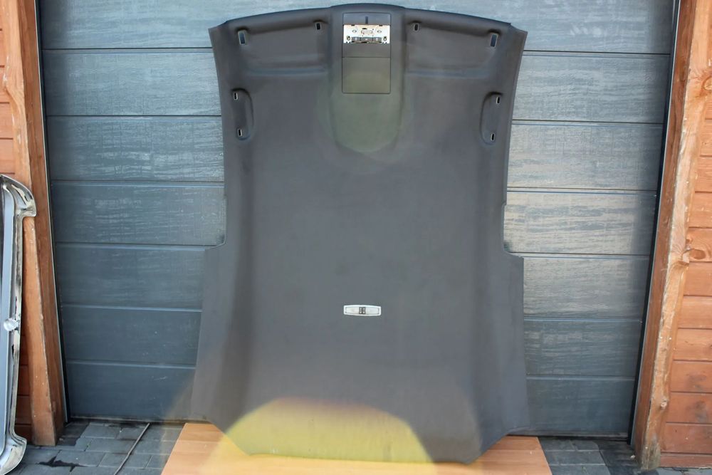 PODSUFITKA CZARNA OPEL ASTRA H GTC 3D