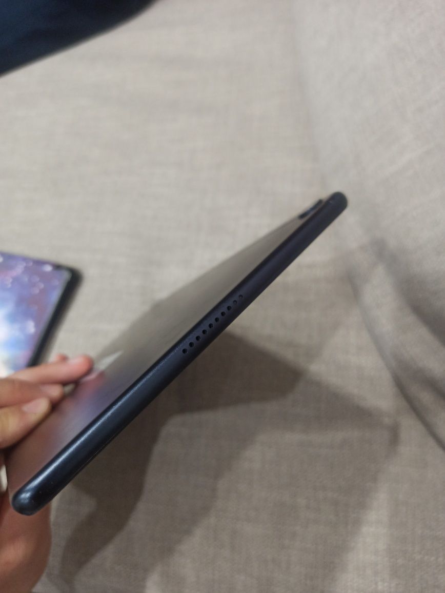 Планшет Huawei MatePad T10S 4 gb на 64gb (AGS3K-W09)