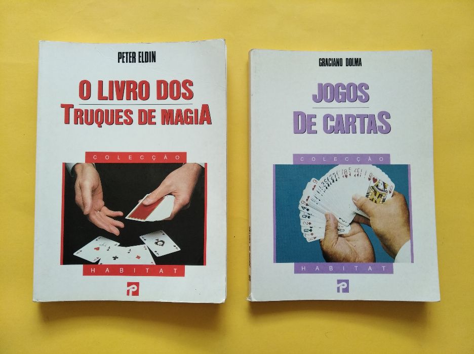 Livros sobre jogo de cartas, xadrez, magia e cubo mágico