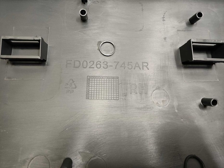 Narożnik zderzaka prawy tył Ford Transit MK6 MK7 00-14 NOWY