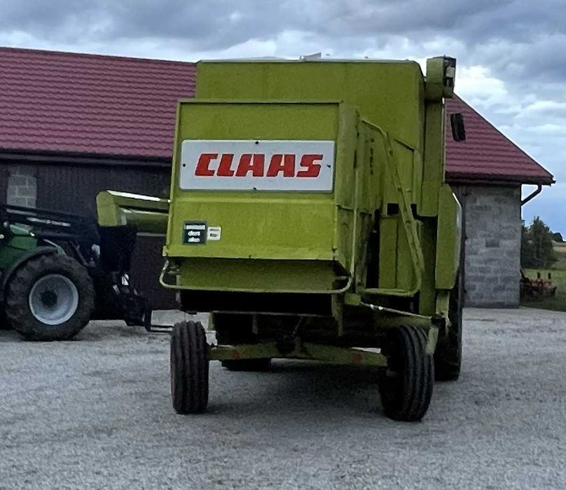 Claas Dominator 85