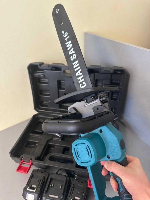 Пилка цепная аккумуляторная 40см / 16".  2 аккумулятора. Бесщеточная