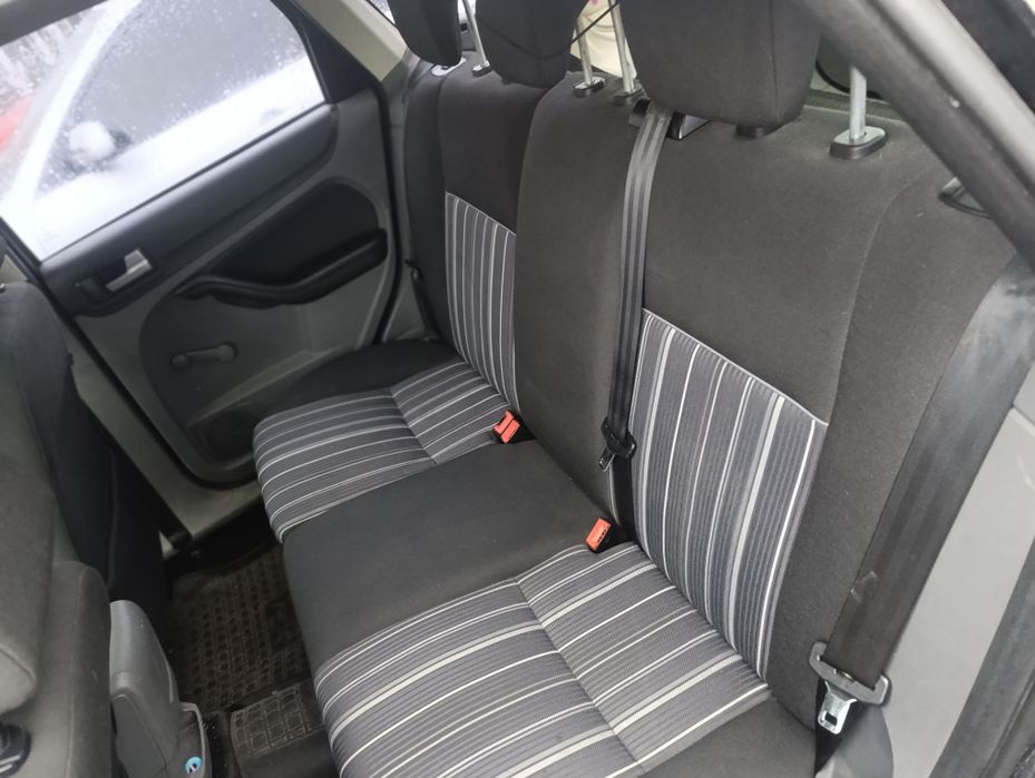 Форд фокус 2 універсал