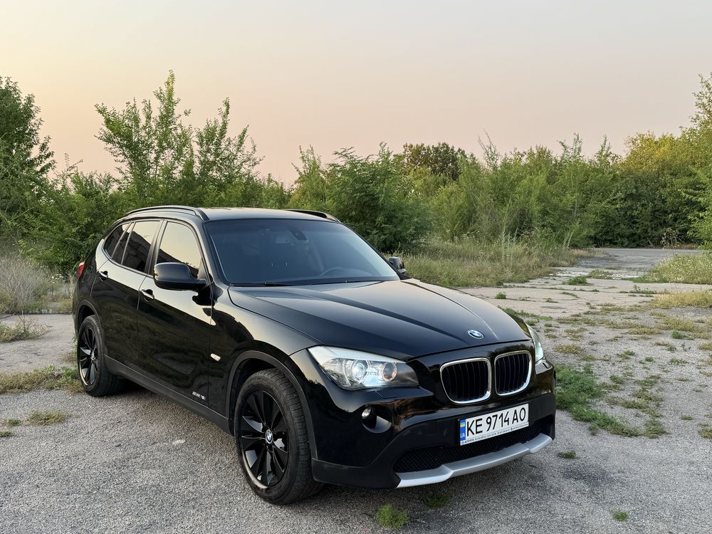 П р о д а м BMW X1