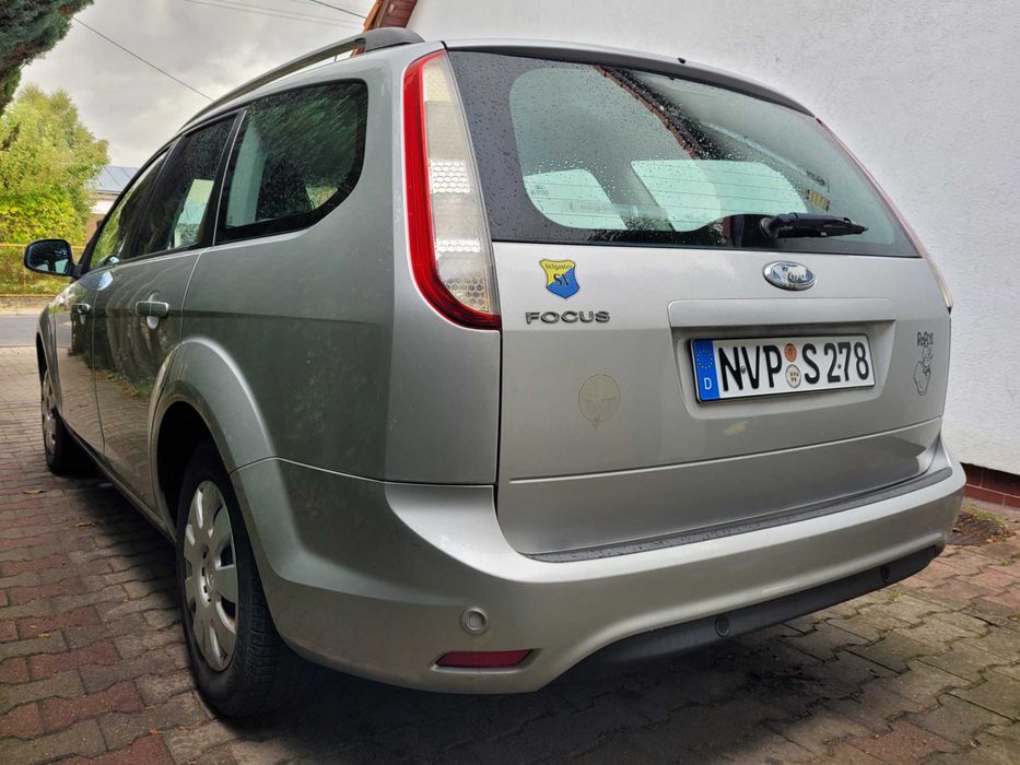 Ford Focus 1.6 Benzyna 100 KM Opłacony Klima Parktronik Z Niemiec