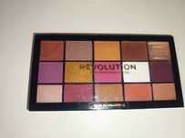 Paleta 15 cieni do powiek Revolution Reloaded Red Alert