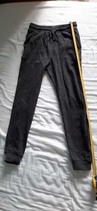 Spodnie dresowe KappAhl 134 chłopięce