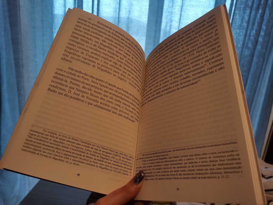 Livro "O Homem que Navegou o Mundo"