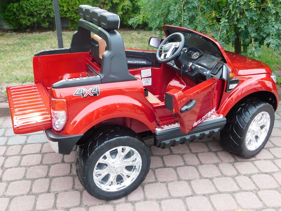 Pojazd na akumulator FORD RANGER 4x4 terenówka, na licencji. LAKIER