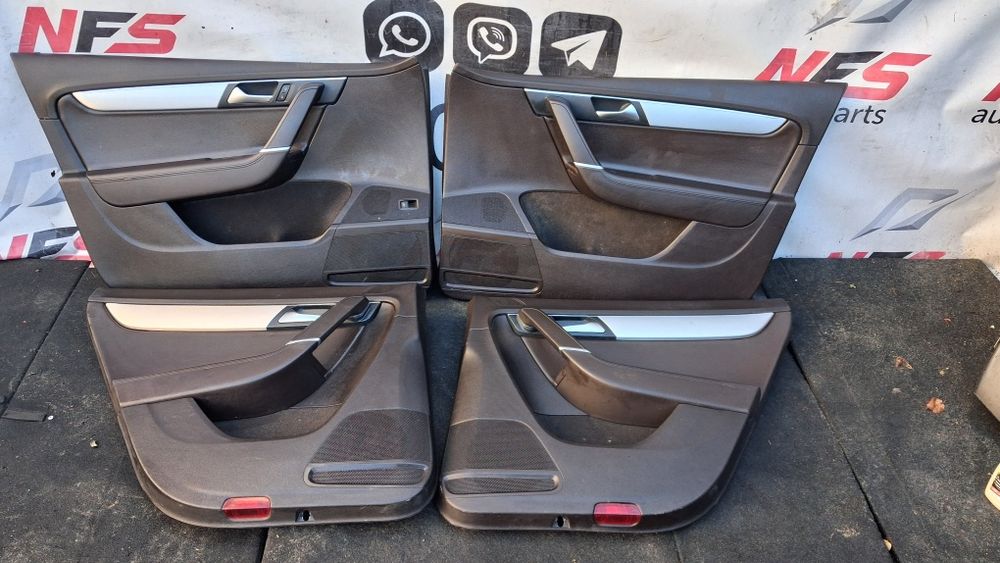 Дверні карти Volkswagen Passat B7 універсал