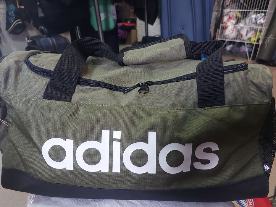 Сумка Adidas Essentials з логотипом Duffel H35661