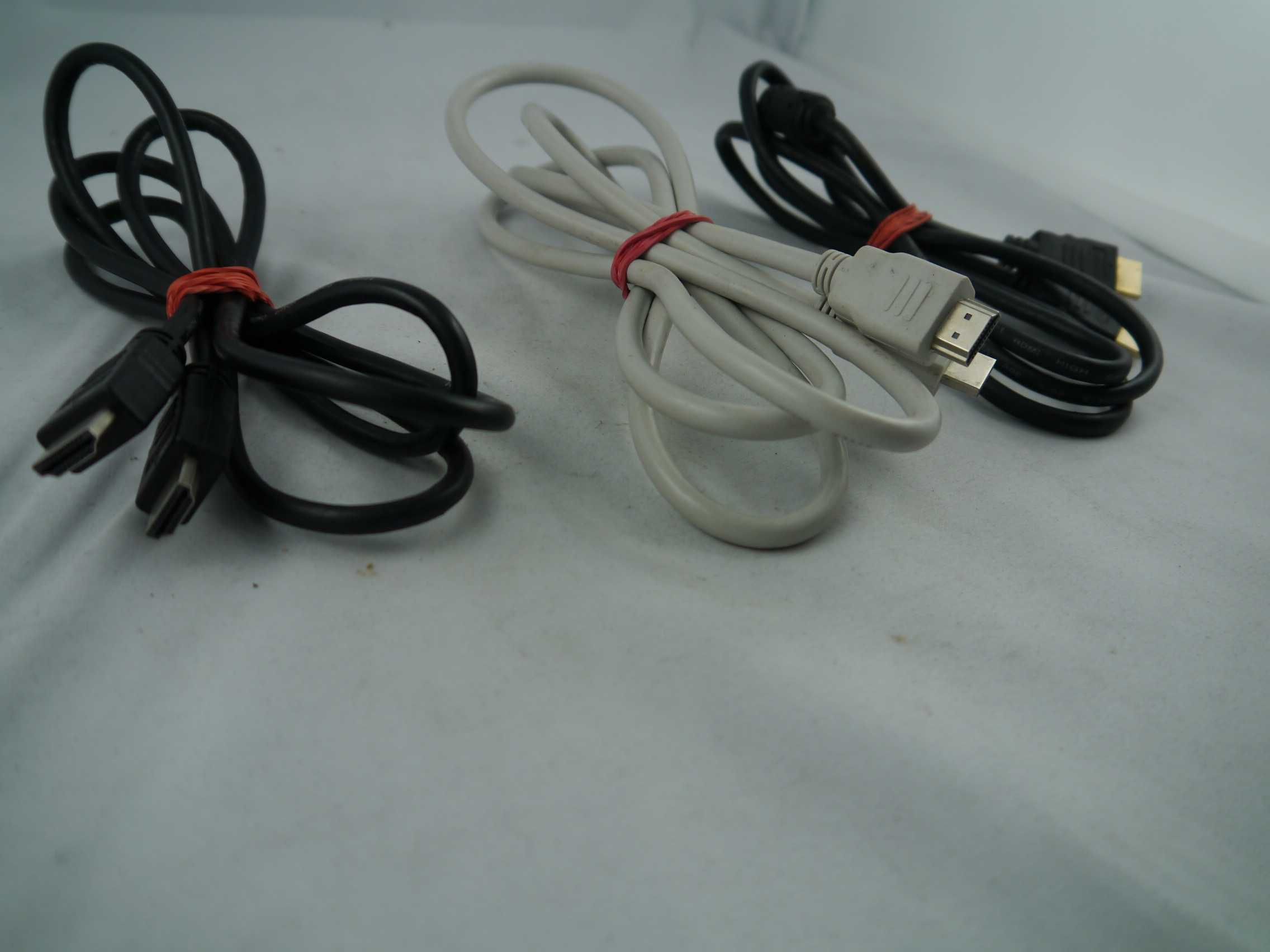 6x kabel zasilający ósemka +6x kabel HDMI-HDMI + 6x USB MICRO