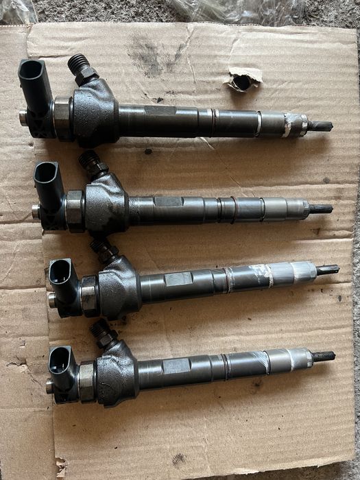 Топливные Форсунки 2.0 CFH Volkswagen Skoda A5 Caddy Passat Touran