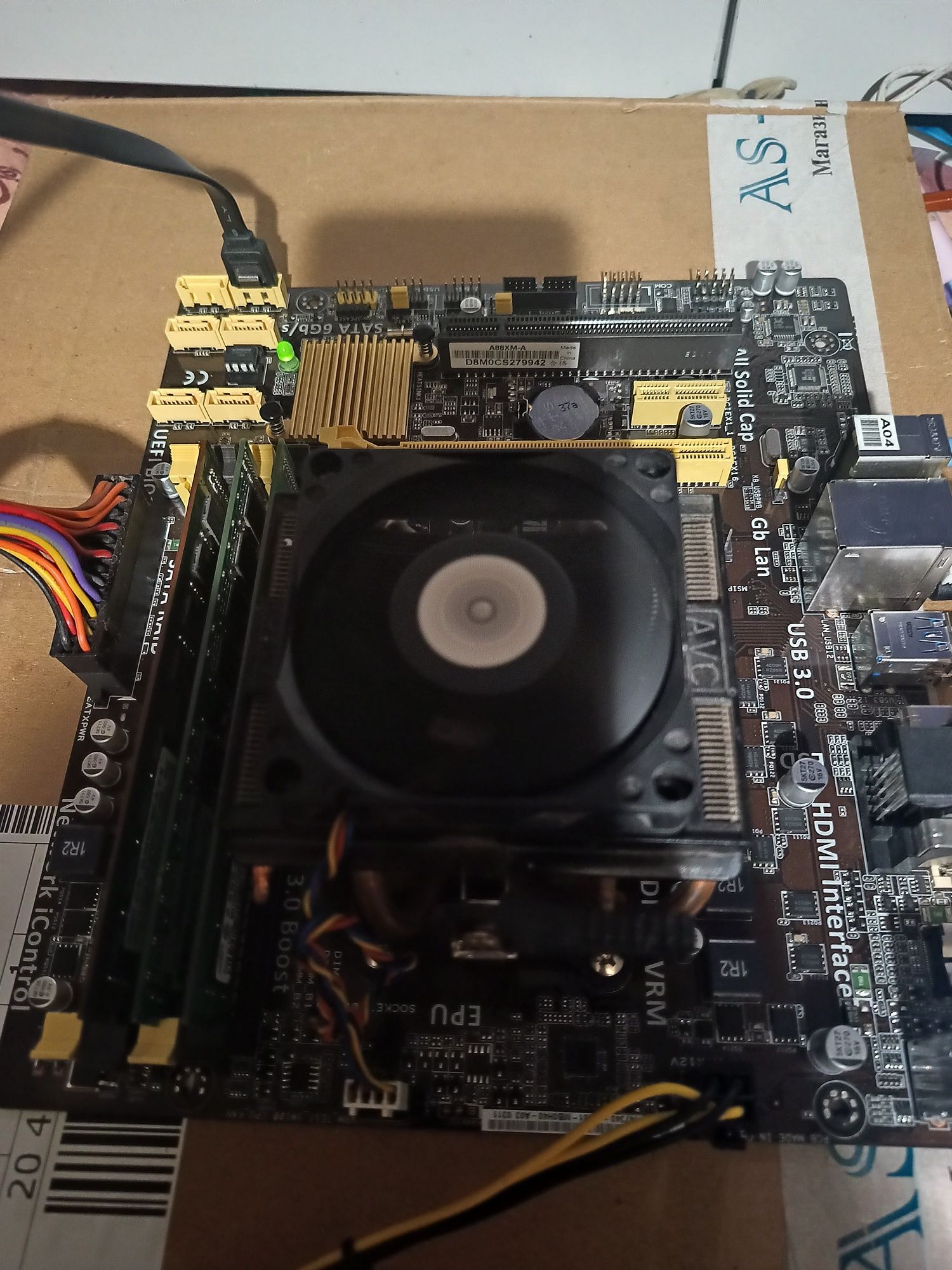 Asus a88xm-a FM2+/a4 5300