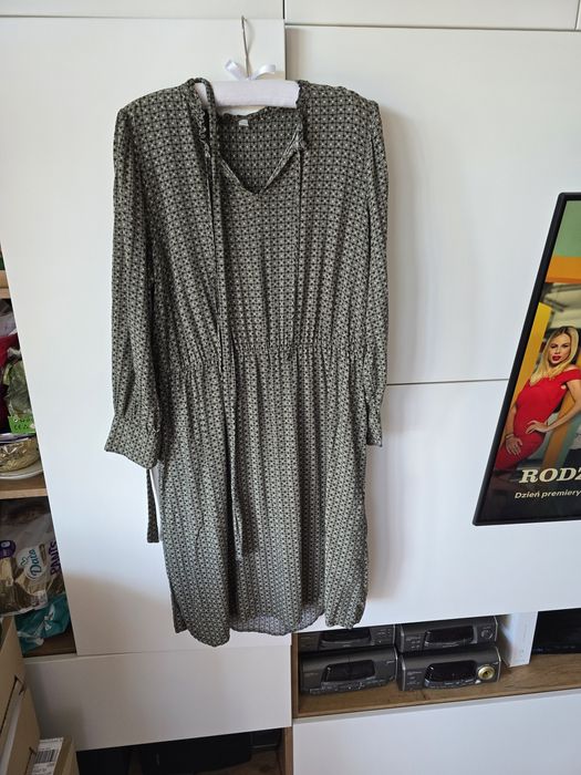 Sukienka midi soyaconcept xl 42 długi rękaw viscoza