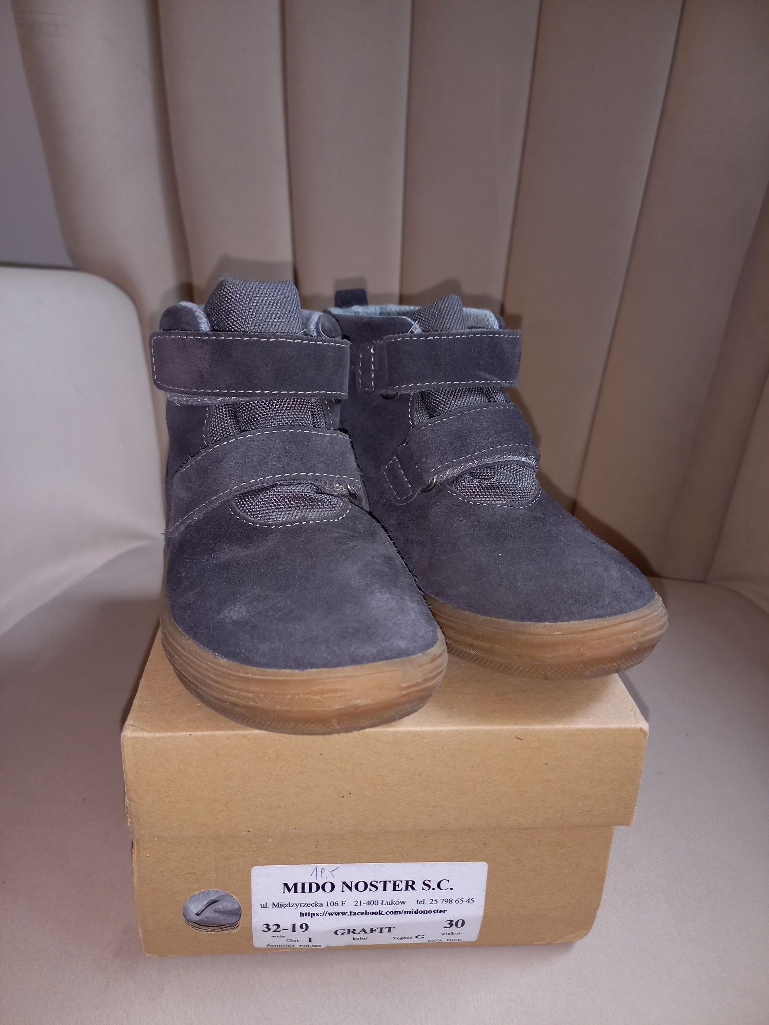 Buty mido noster model 32-19 grafit