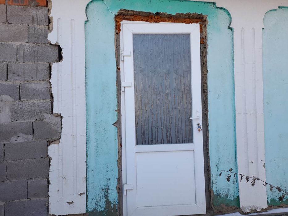 Продам будинок і земельну ділянку в с. Іванівці