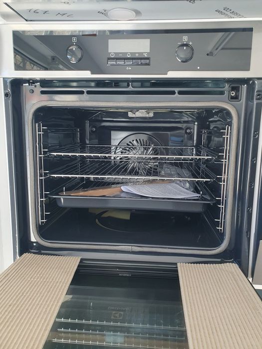 Piekarnik Electrolux EOC 5651CAX pyroliza