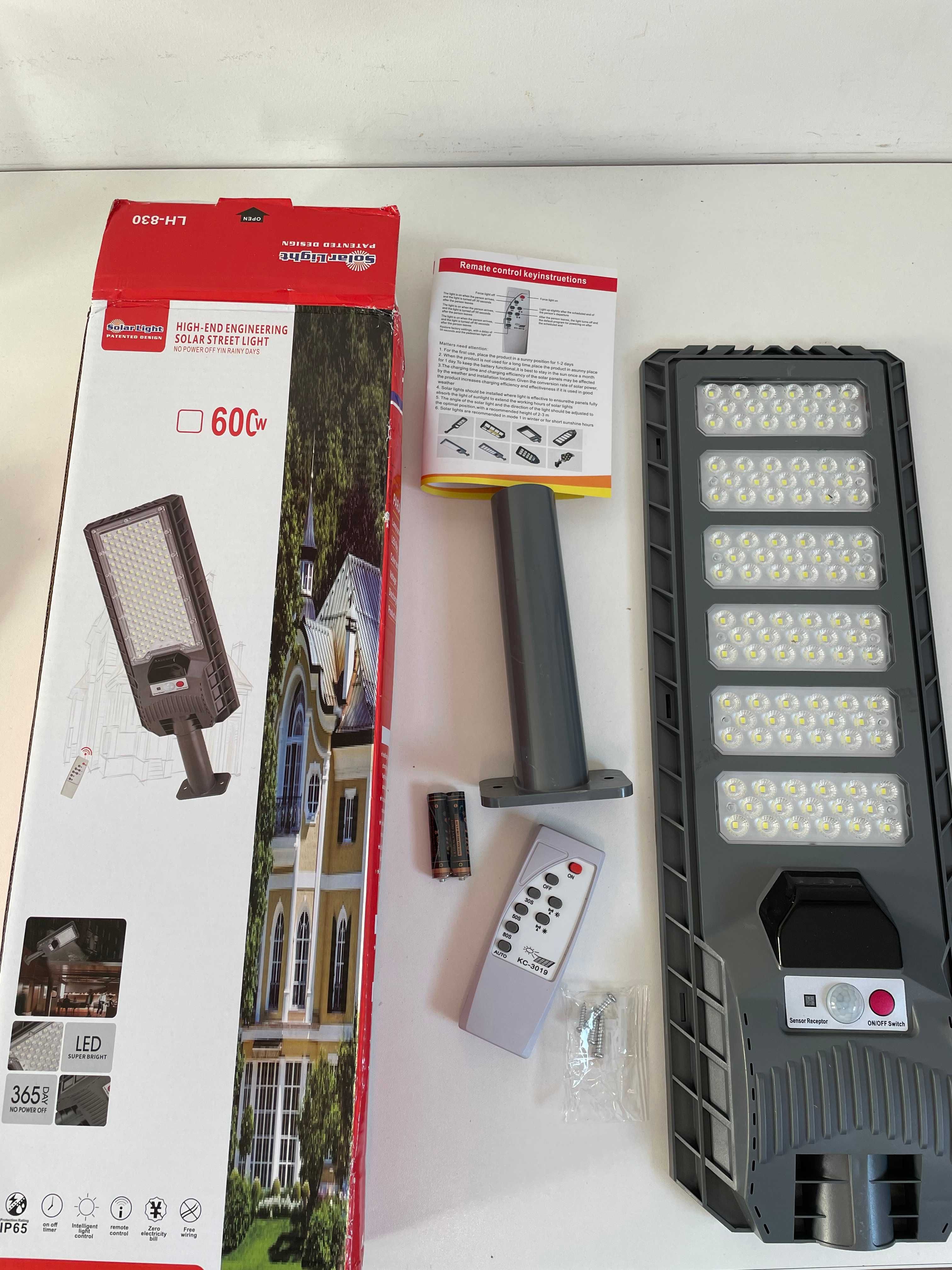 Lampa solarna Led 600W zewnętrzna + pilot, czujnik zmierzchu i ruchu